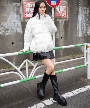 ホワイト  モデル：161cm S着用