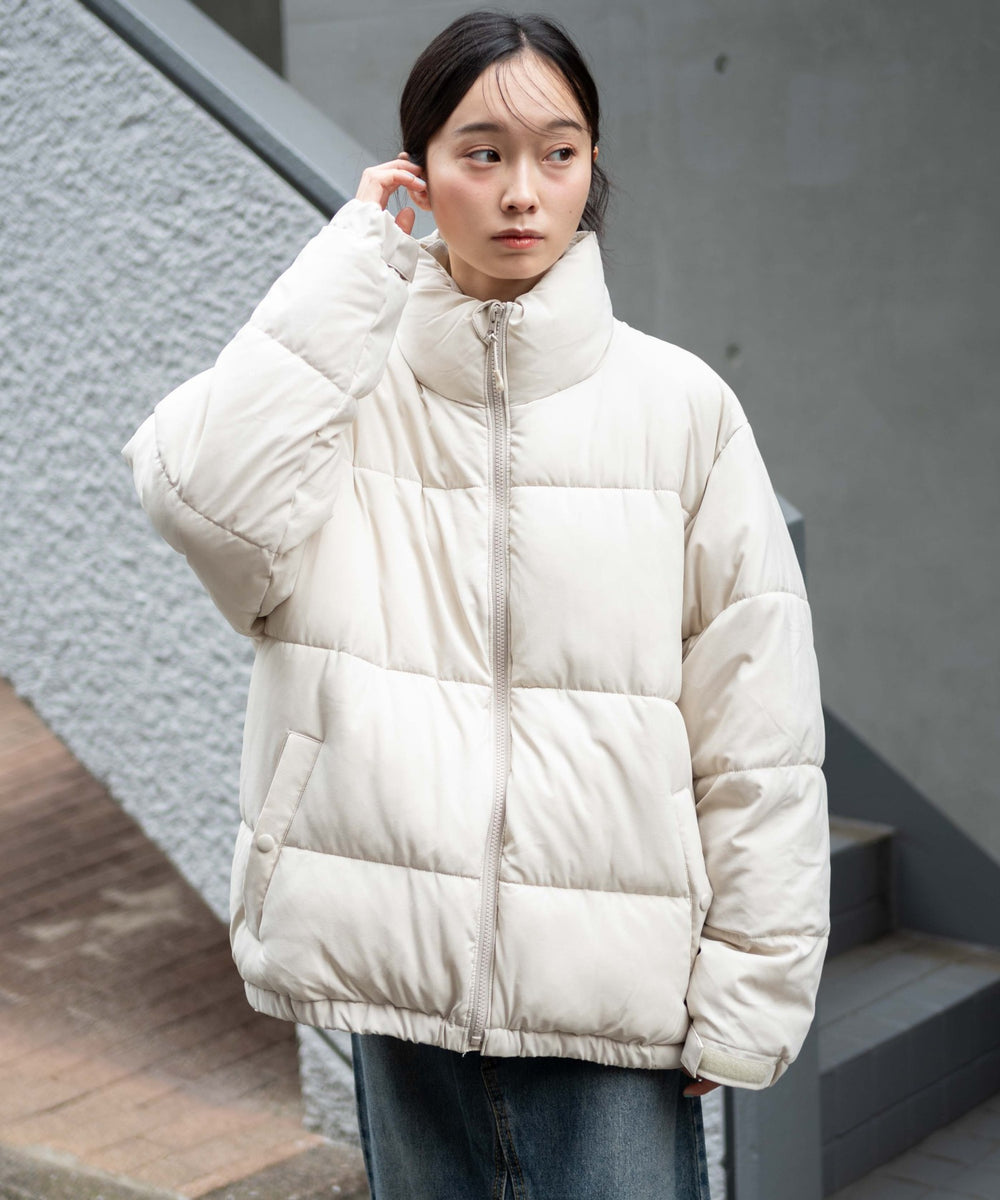 Lベージュ モデル：161cm S着用