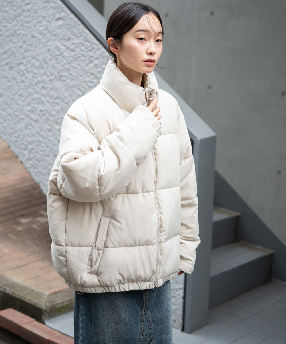 Lベージュ モデル：161cm S着用