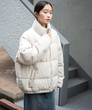 Lベージュ モデル：161cm S着用