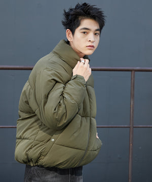 カーキ モデル：180cm L着用