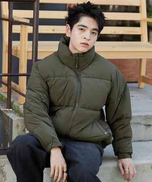 カーキ モデル：180cm L着用