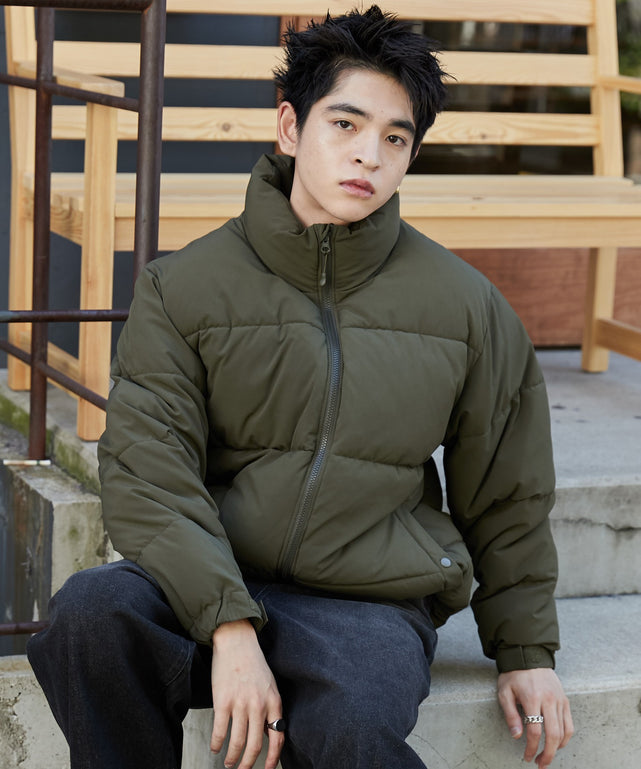 カーキ モデル：180cm L着用