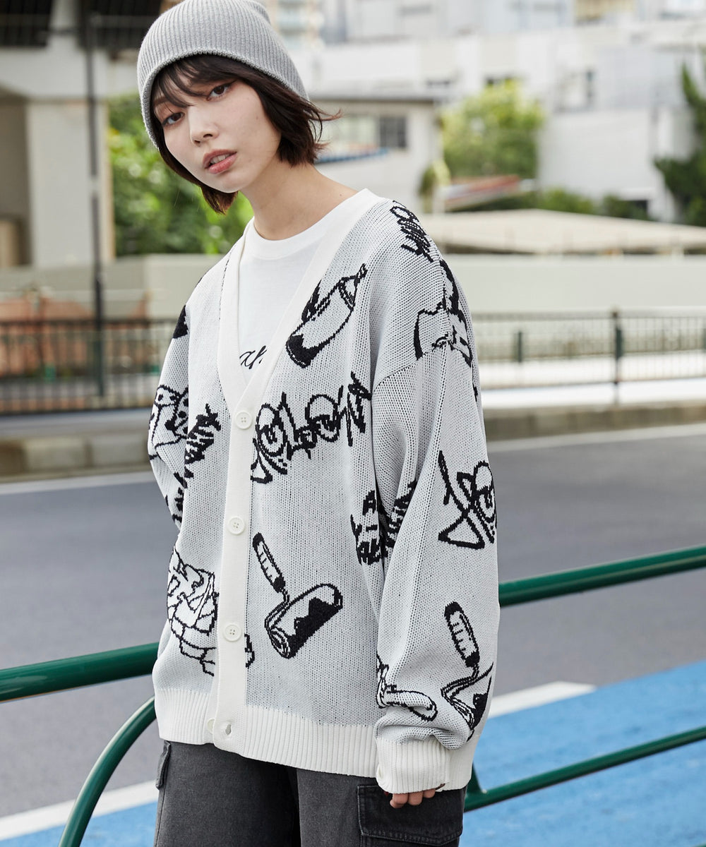 ホワイト モデル：160cm L着用