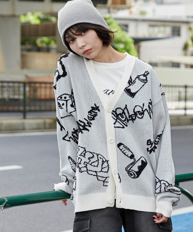 ホワイト モデル：160cm L着用