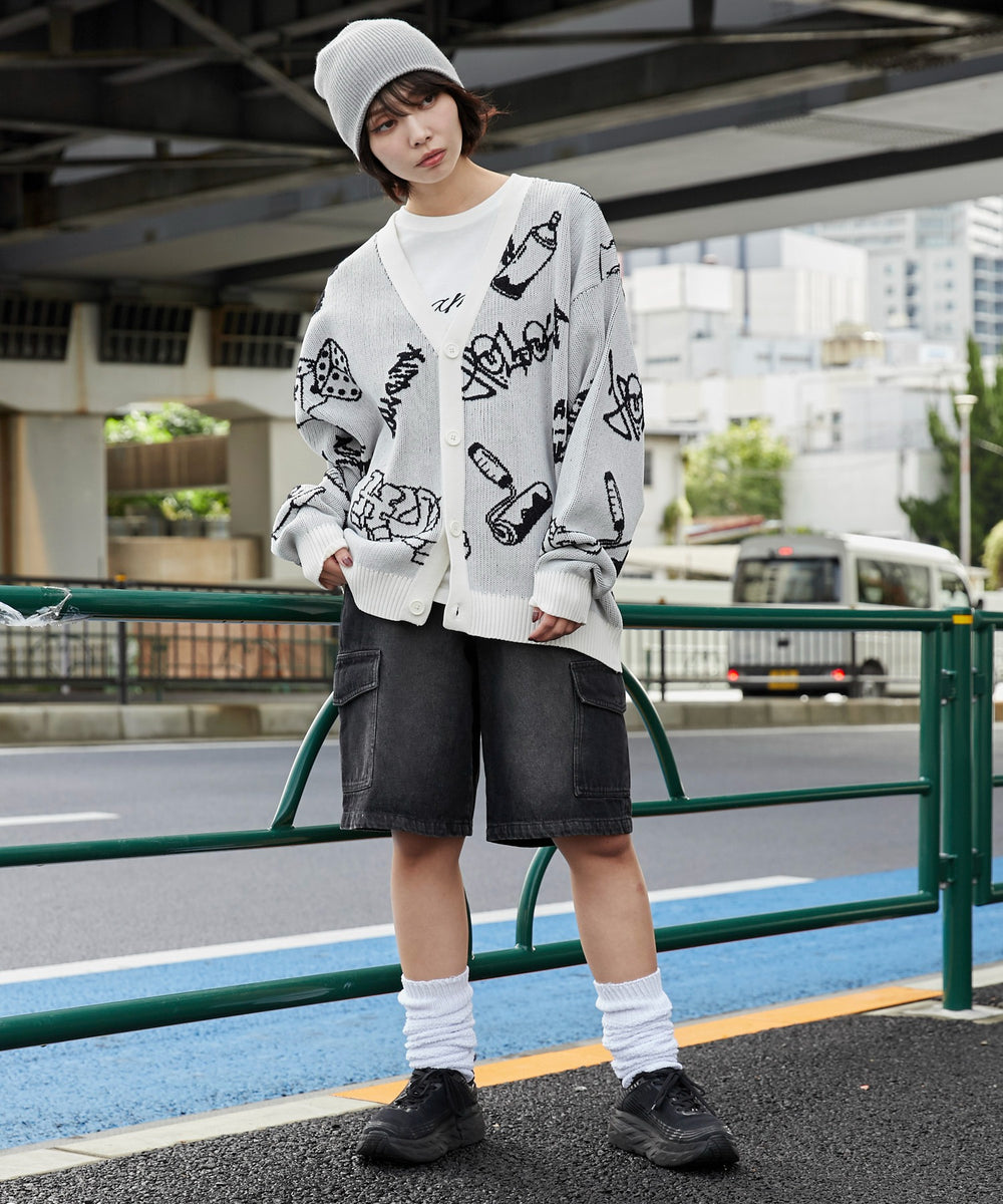 ホワイト モデル：160cm L着用