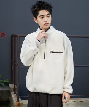 オフホワイト　モデル:180cm L着用