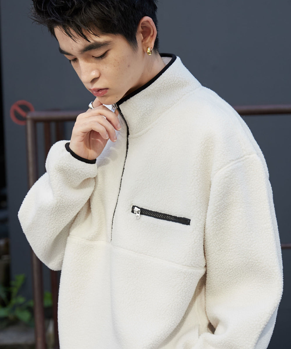 オフホワイト　モデル:180cm L着用