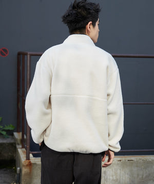 オフホワイト　モデル:180cm L着用