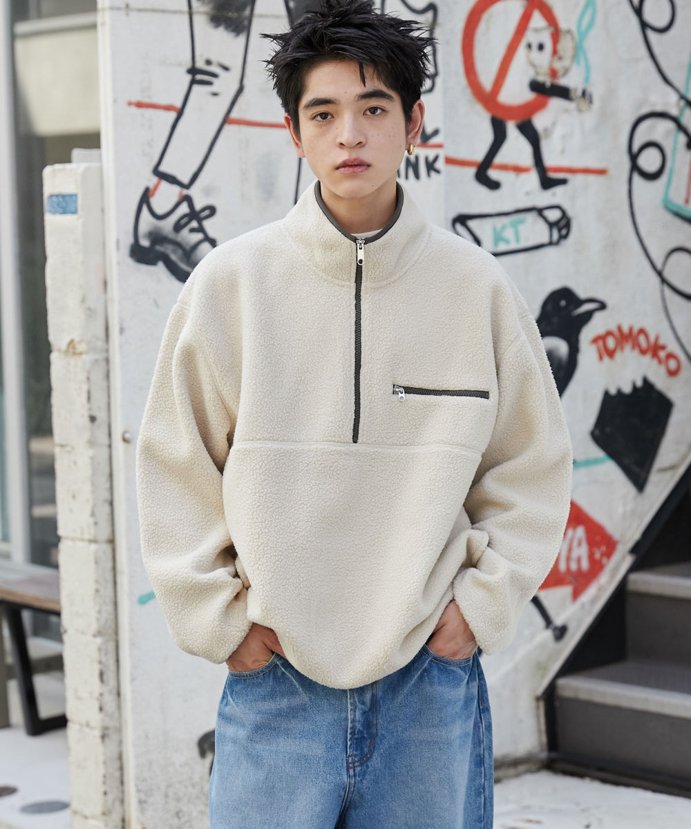 Lベージュ　モデル:180cm L着用