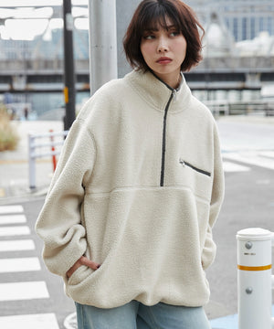 Lベージュ モデル：160cm L着用