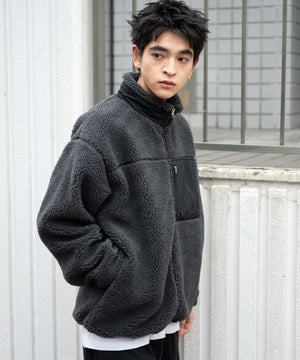 Dグレー モデル：180cm L着用