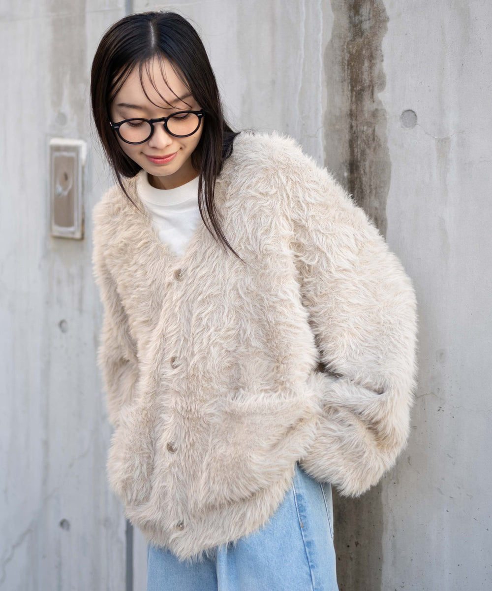 オフホワイト モデル：161cm L着用