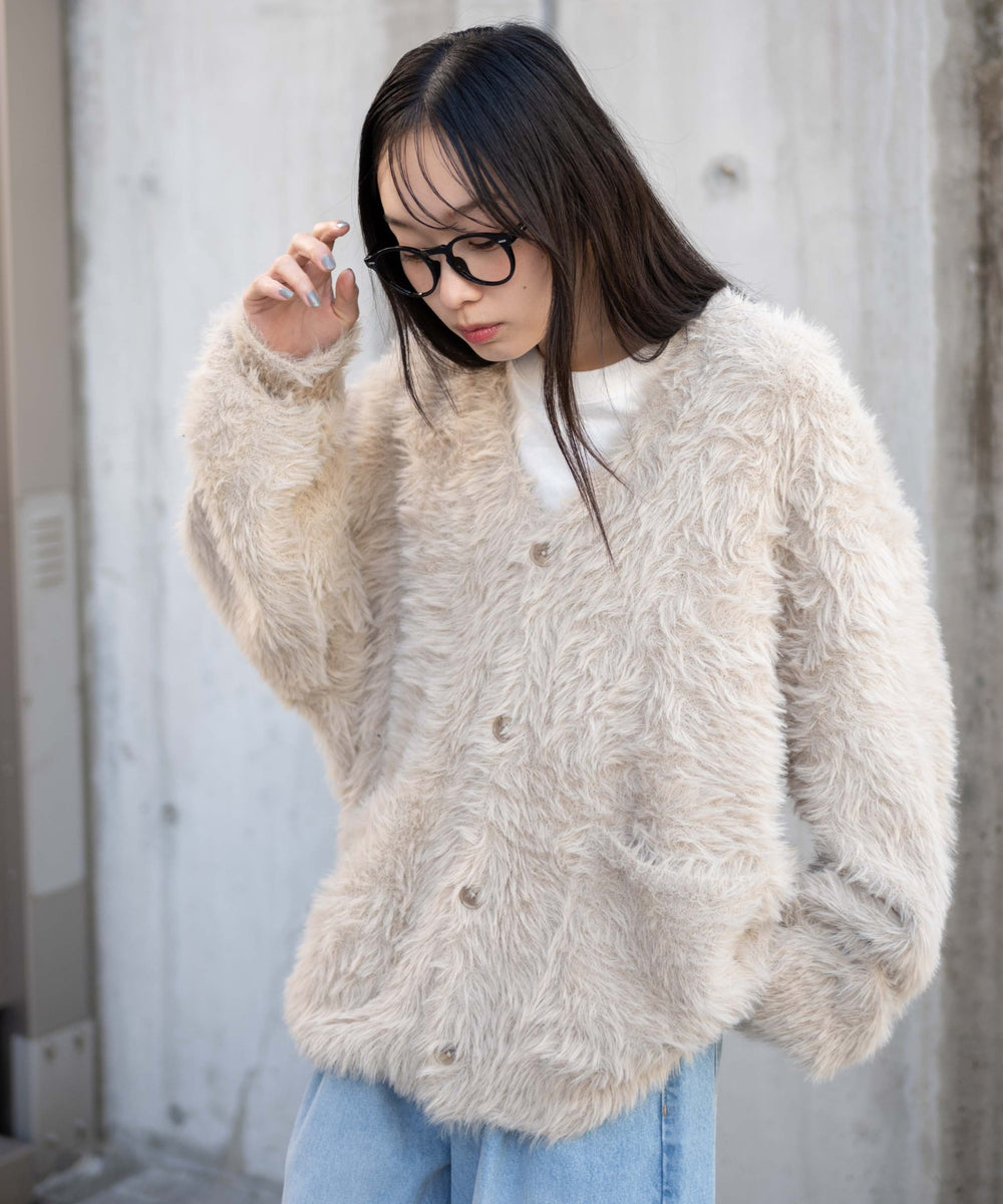 オフホワイト モデル：161cm L着用