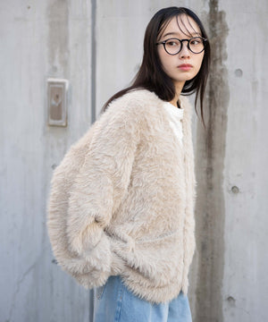 オフホワイト モデル：161cm L着用