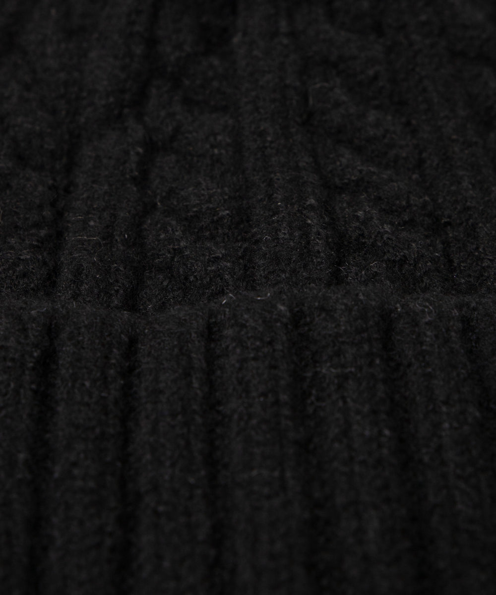 ケーブルニットキャップ