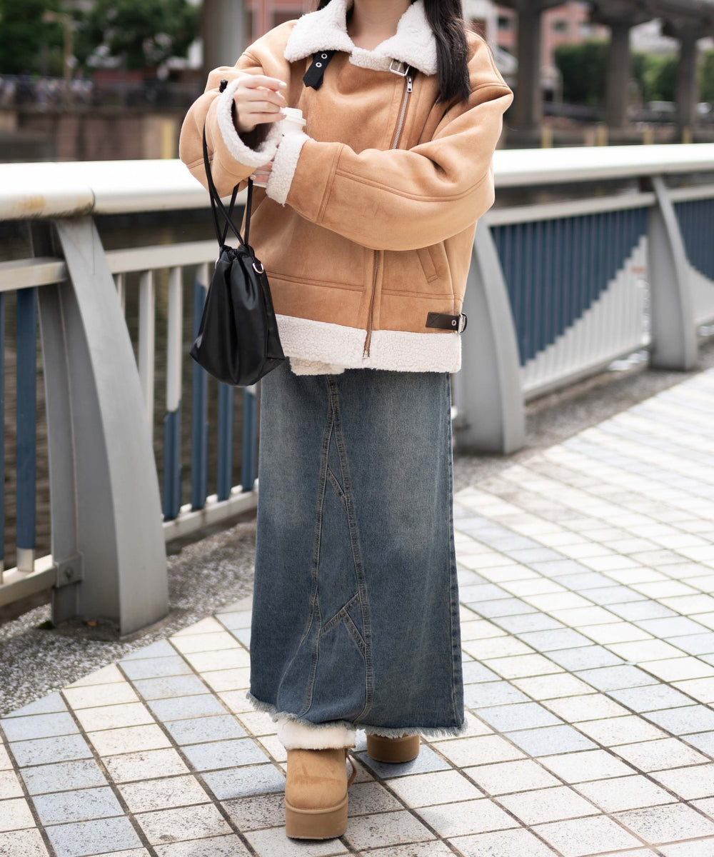 ベージュ　モデル:155cm F着用