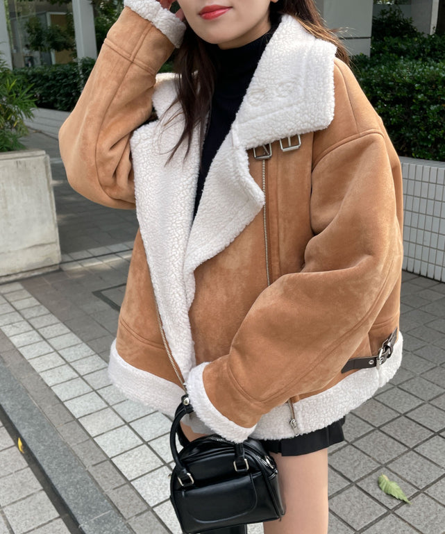 ベージュ　モデル:155cm F着用