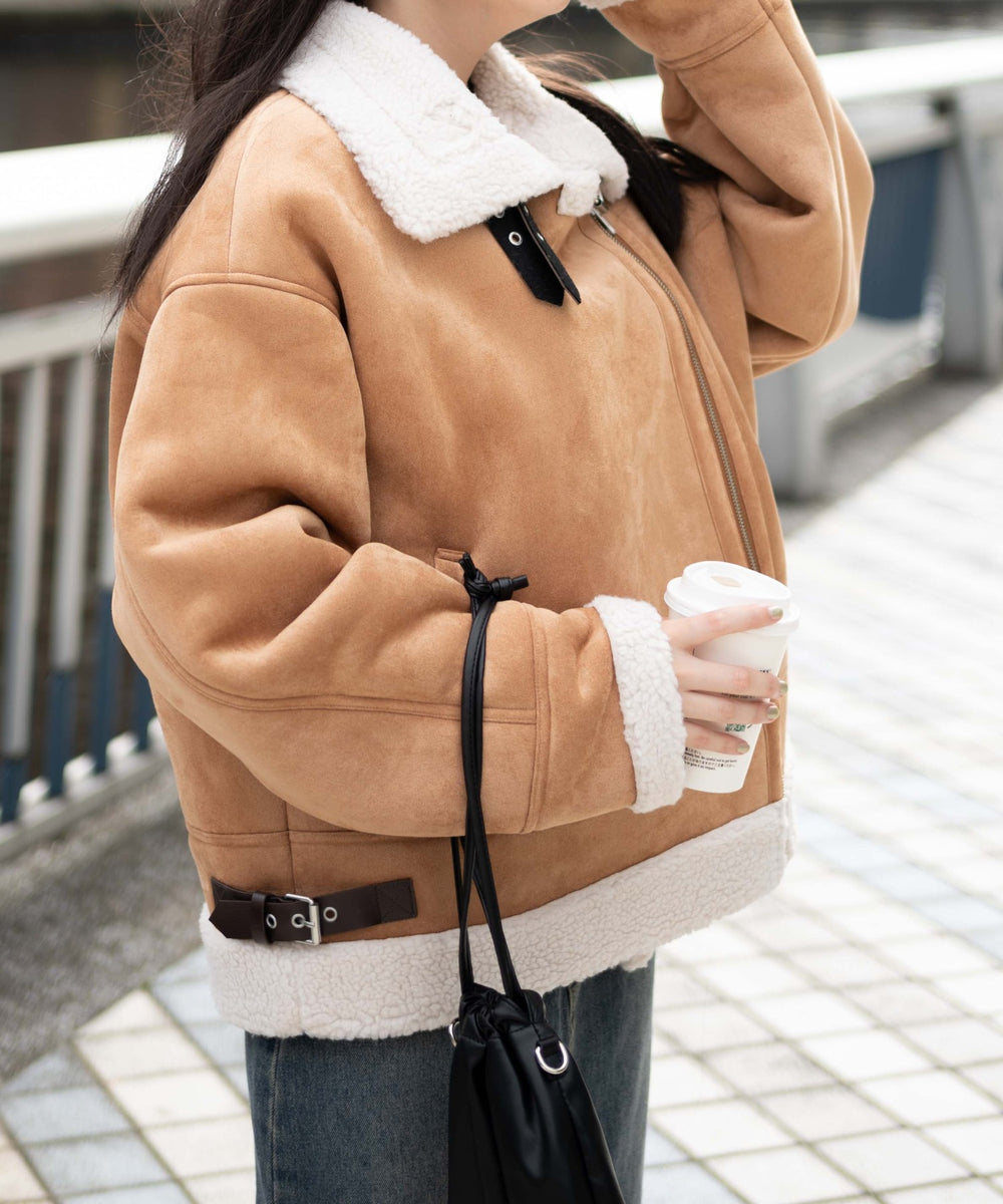 ベージュ　モデル:155cm F着用