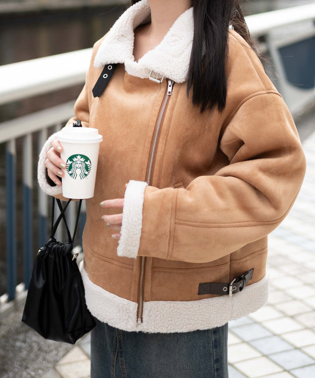 ベージュ　モデル:155cm F着用