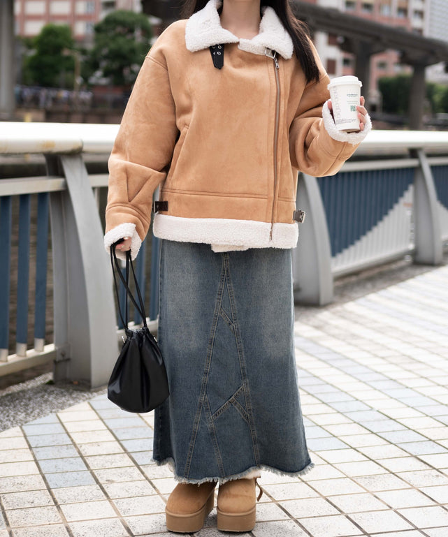 ベージュ　モデル:155cm F着用