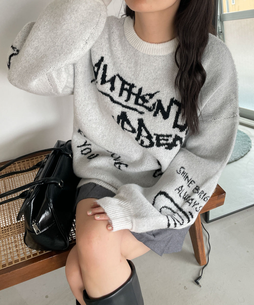 ホワイト(落書き風ロゴ) 　モデル:155cm F着用