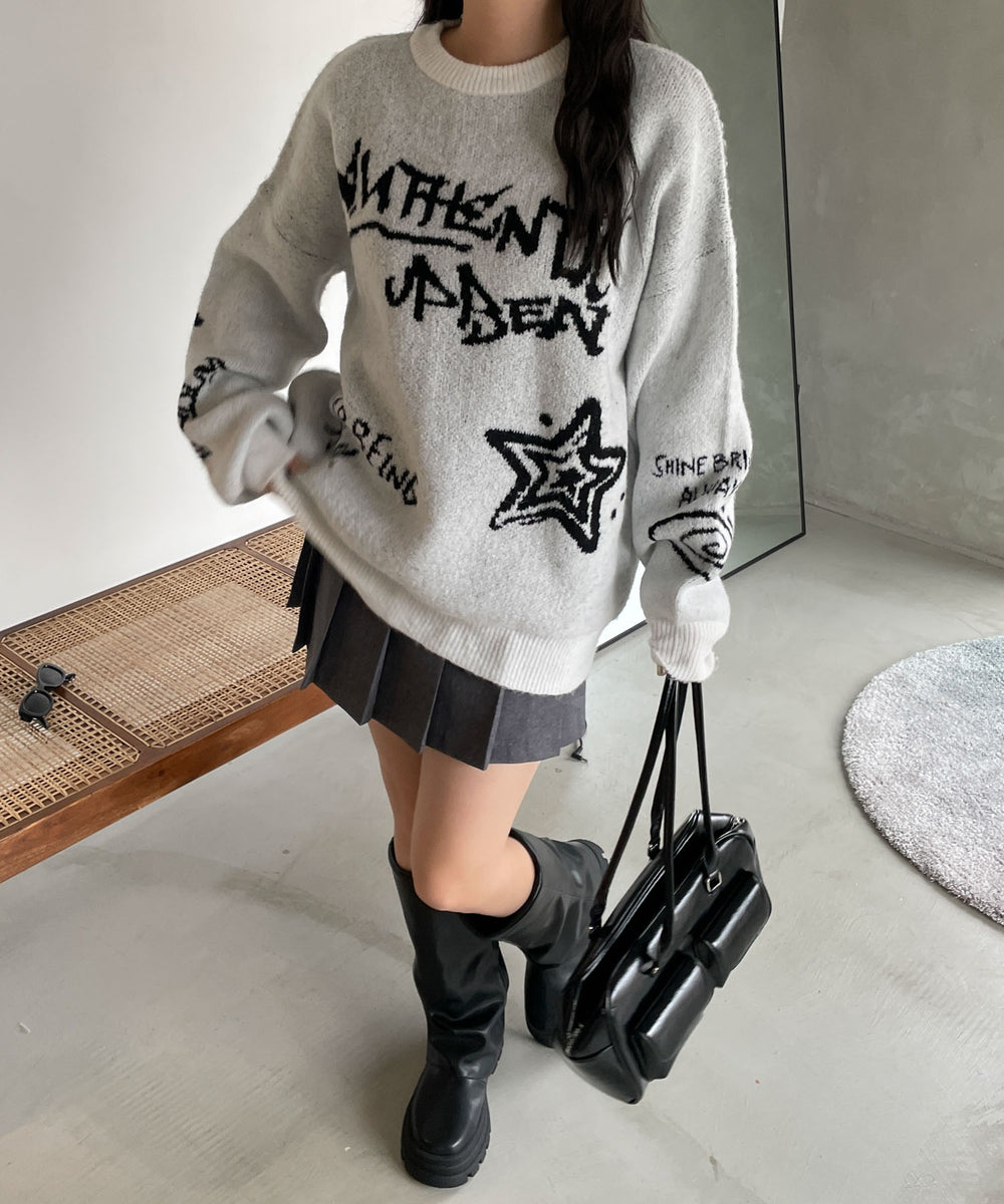 ホワイト(落書き風ロゴ) 　モデル:155cm F着用