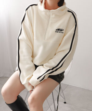 ホワイトアイボリー　モデル:155cm F着用