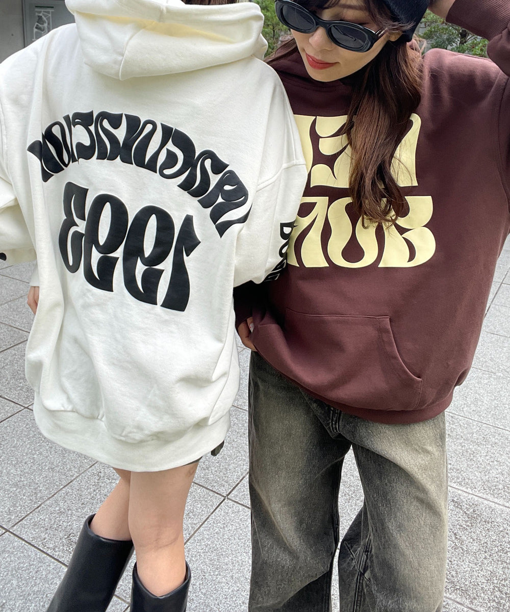 ロゴフォームプリントビッグプルパーカー