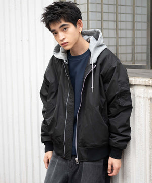 ブラック モデル：180cm L着用