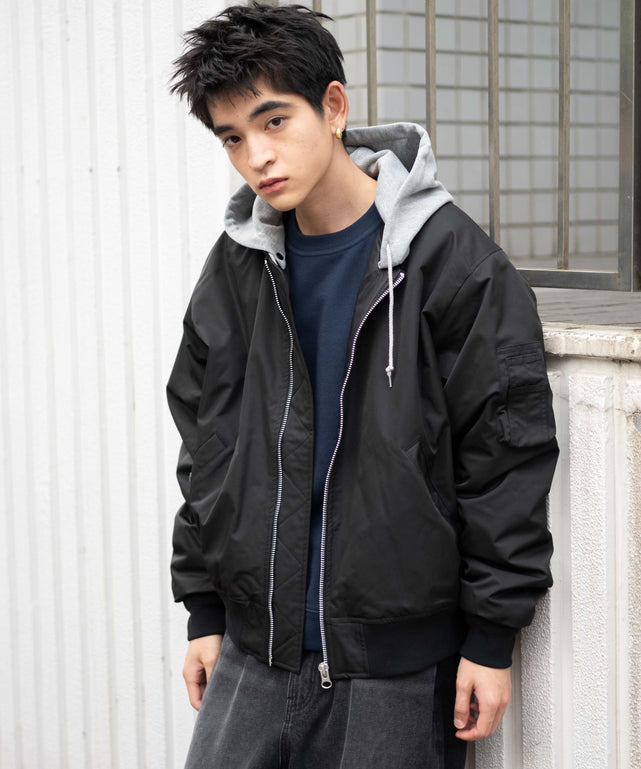 ブラック モデル：180cm L着用