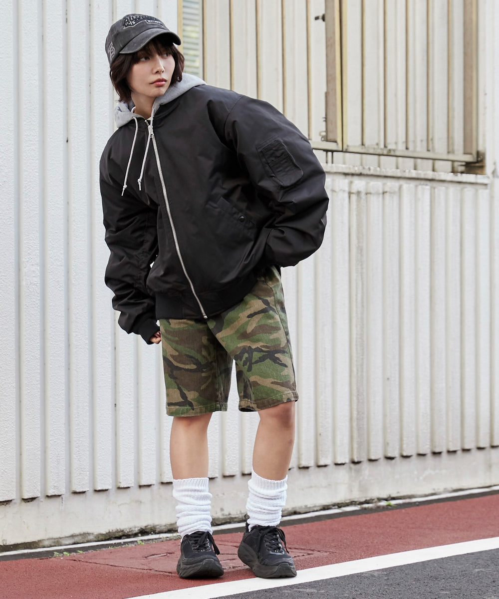 ブラック モデル：160cm L着用