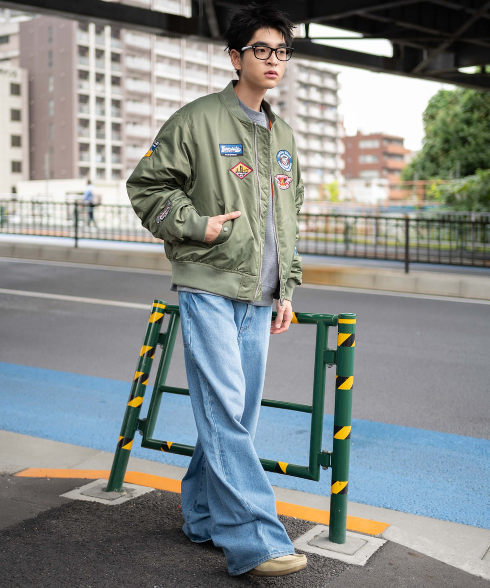 カーキ モデル：180cm L着用