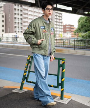 カーキ モデル：180cm L着用