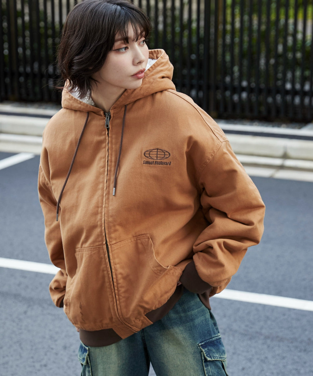 ブラウン モデル：160cm L着用