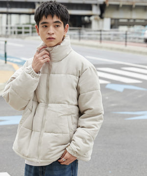 Lベージュ モデル：180cm L着用