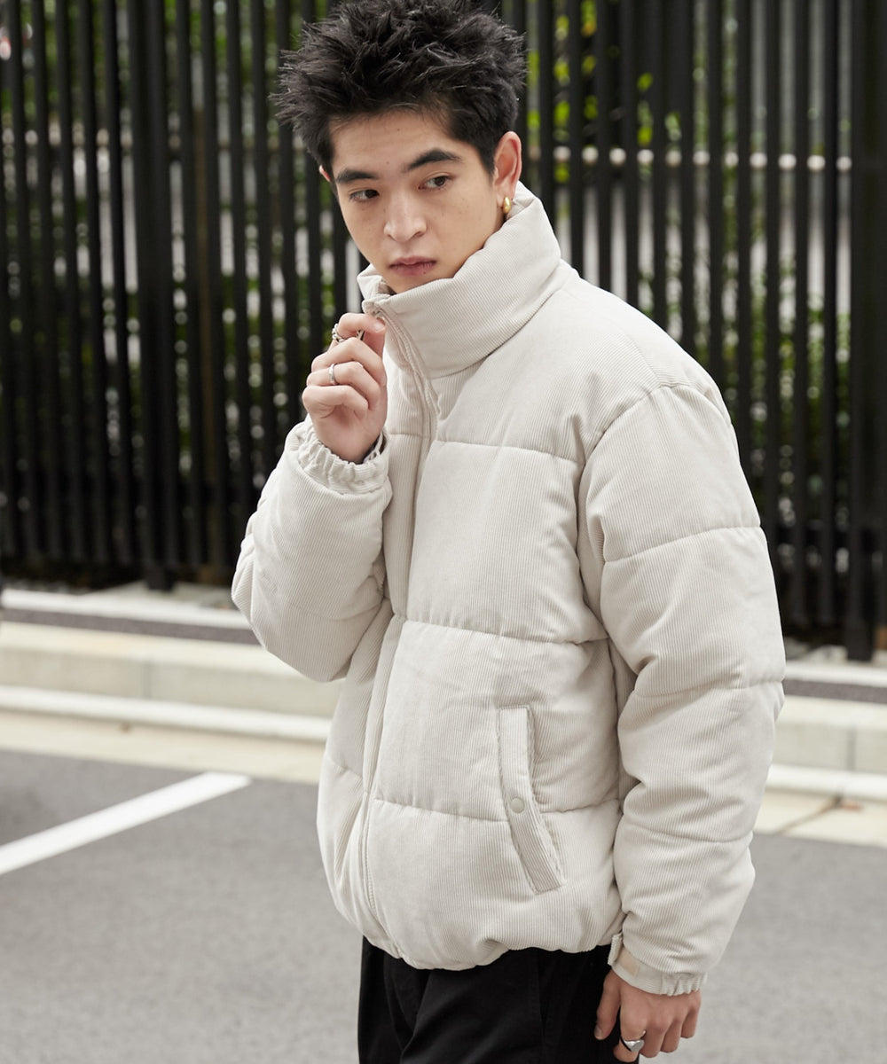 Lベージュ モデル：180cm L着用