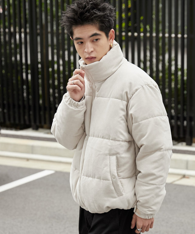 Lベージュ モデル：180cm L着用