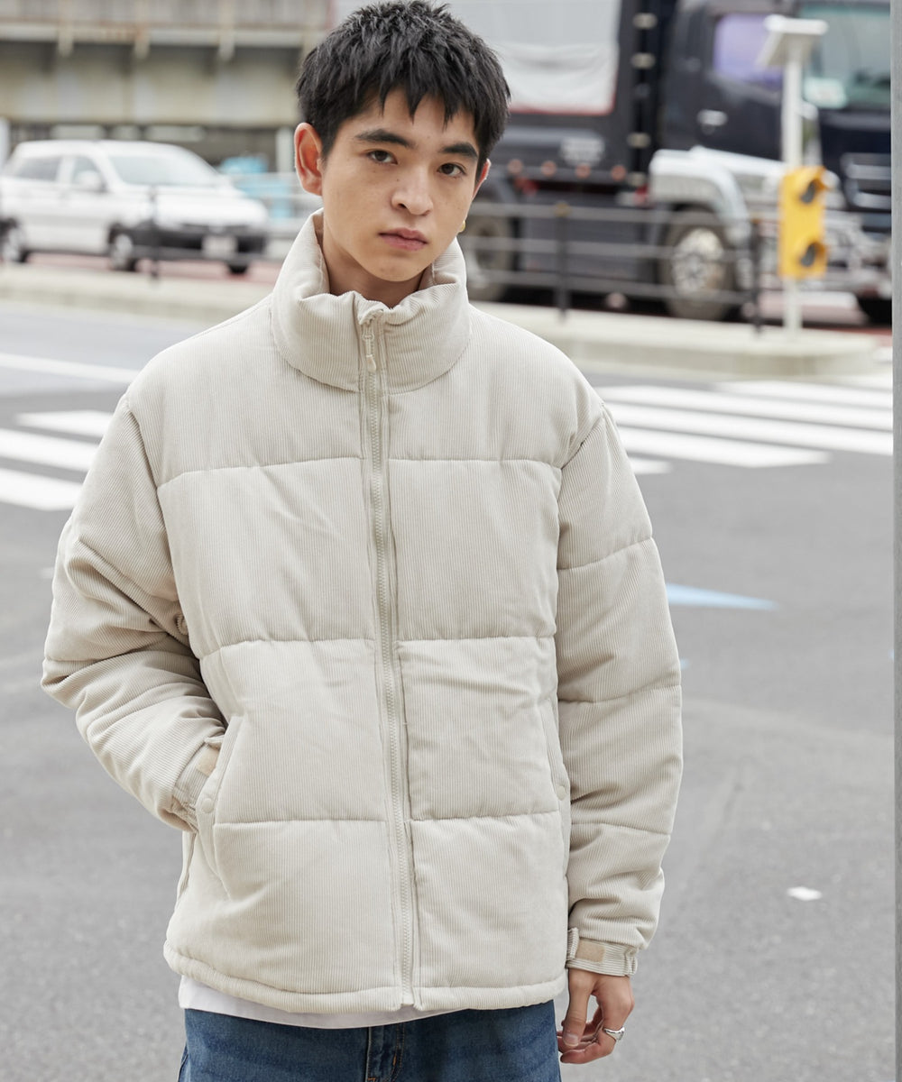 Lベージュ モデル：180cm L着用