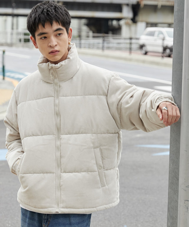 Lベージュ モデル：180cm L着用