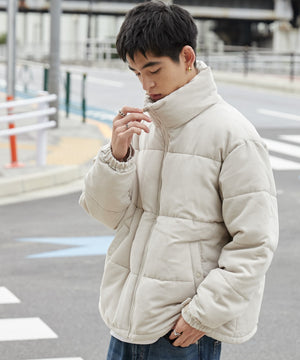 Lベージュ モデル：180cm L着用