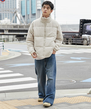 Lベージュ モデル：180cm L着用