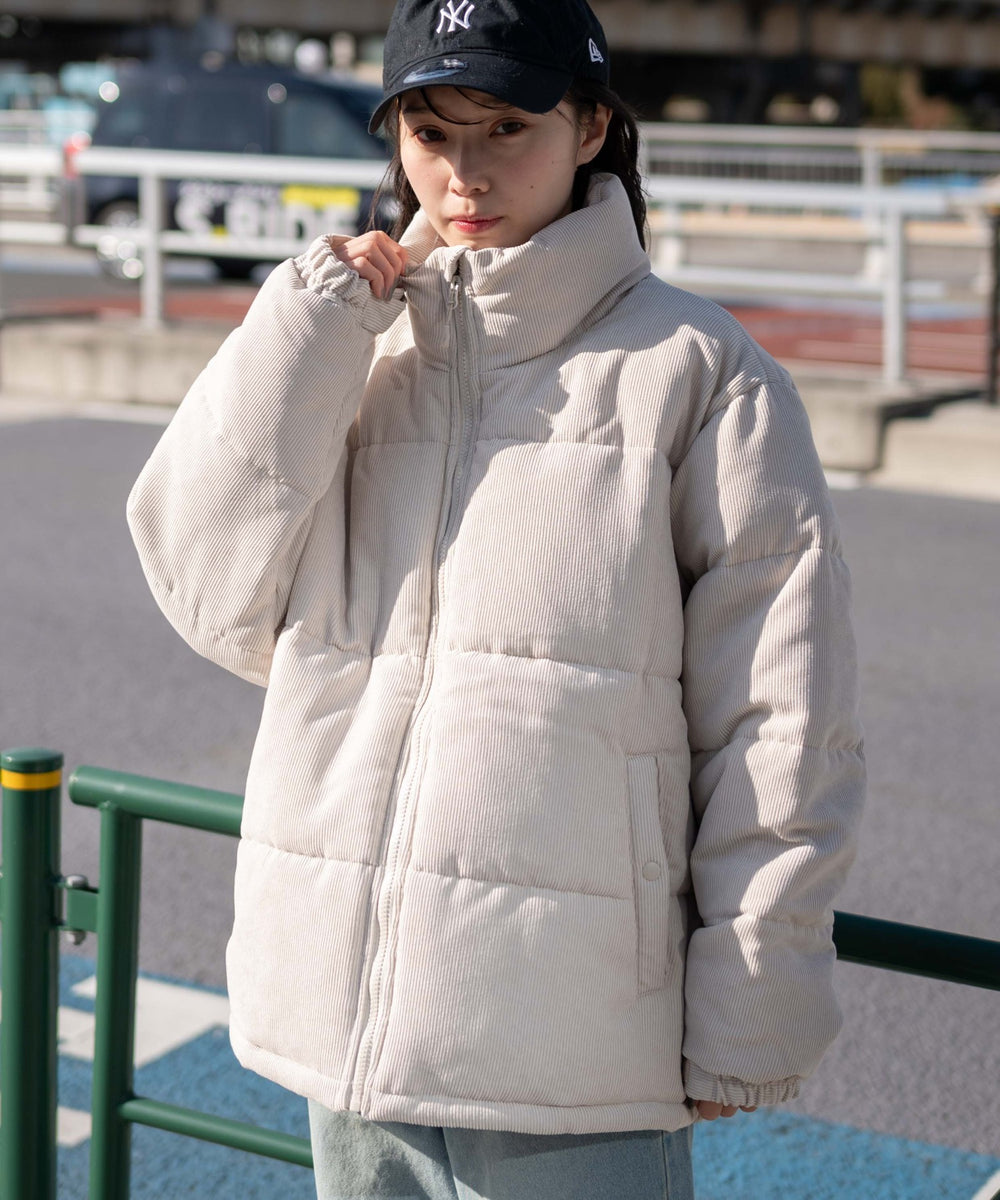 Lベージュ モデル：161cm M着用