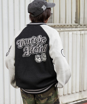 ブラック モデル：160cm L着用