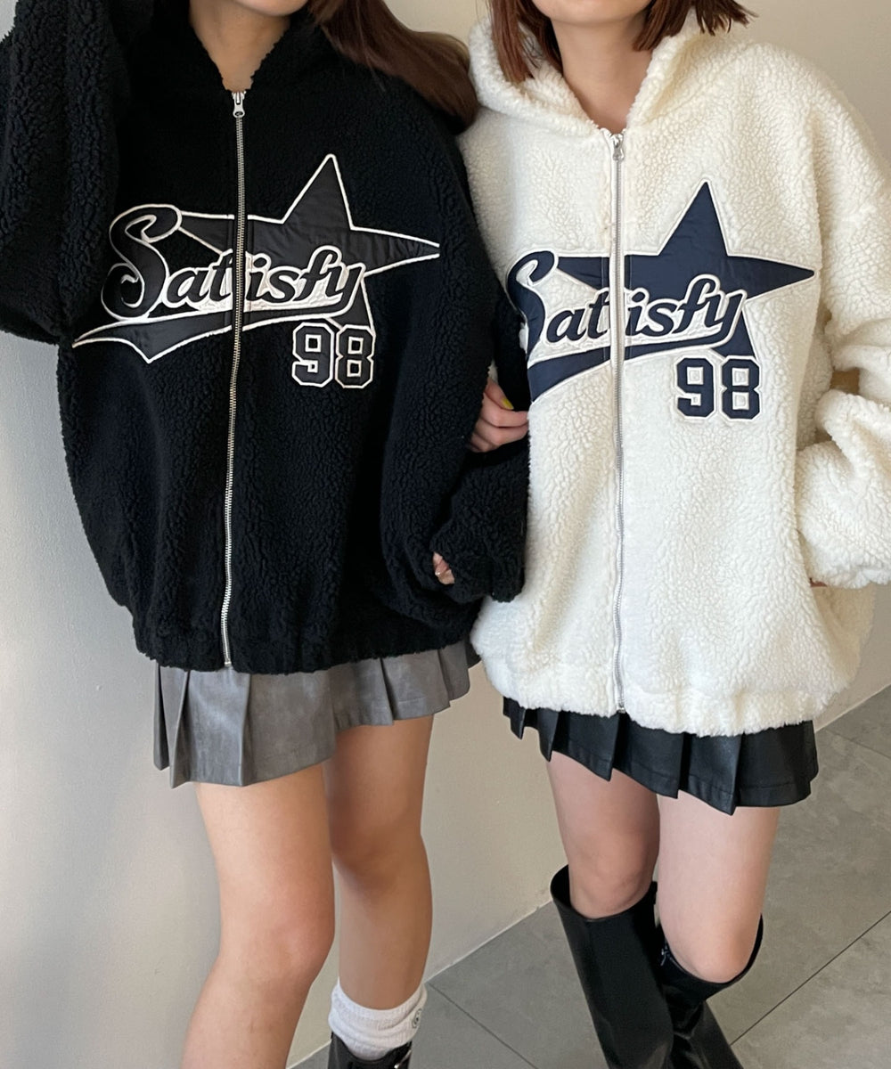 ロゴボアパーカー