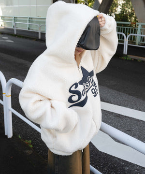 ホワイトアイボリー　モデル:155cm F着用