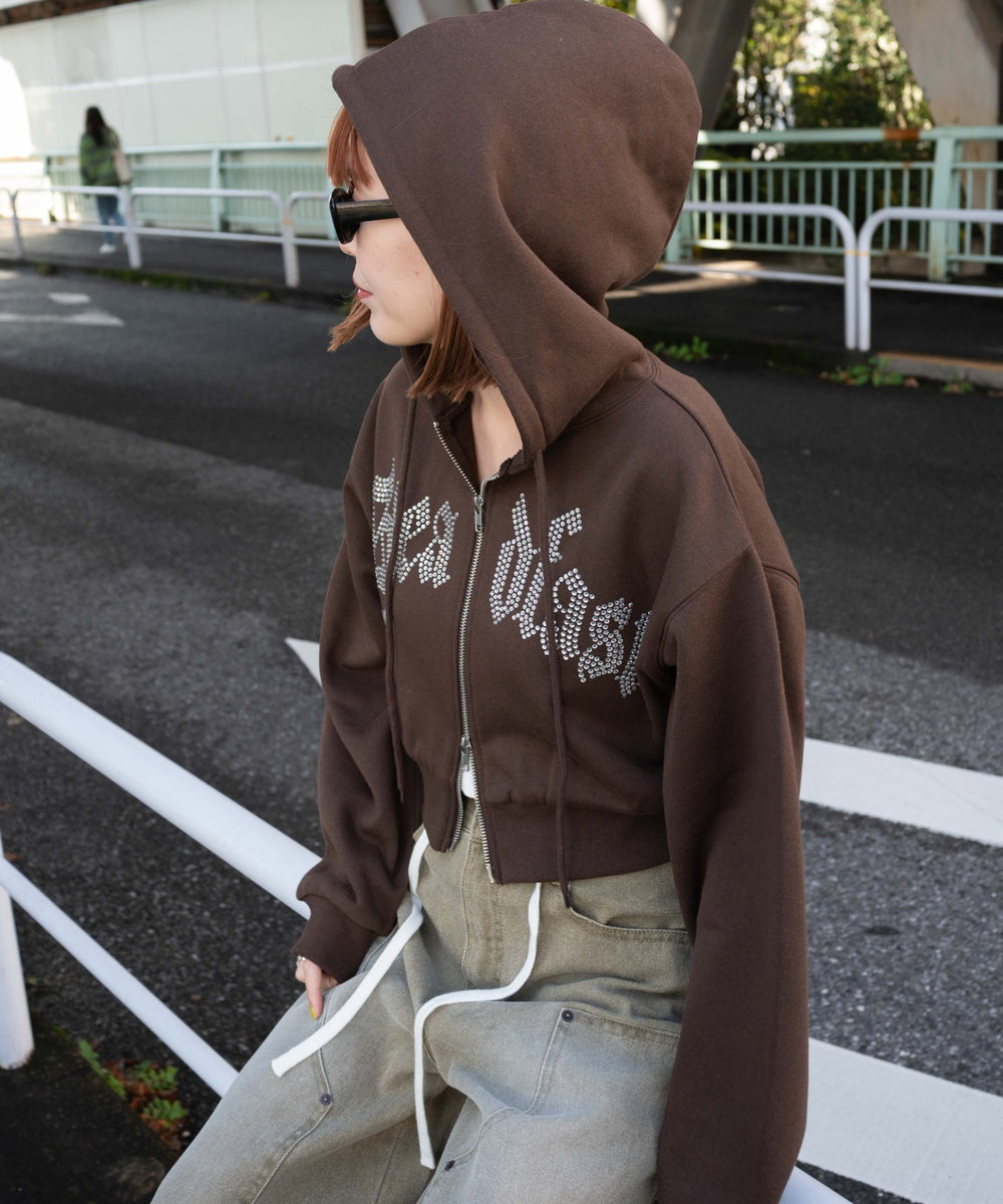 ブラウン　モデル:155cm F着用