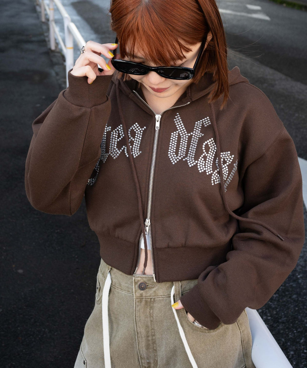 ブラウン　モデル:155cm F着用