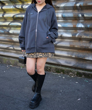 グレー モデル：155cm F着用