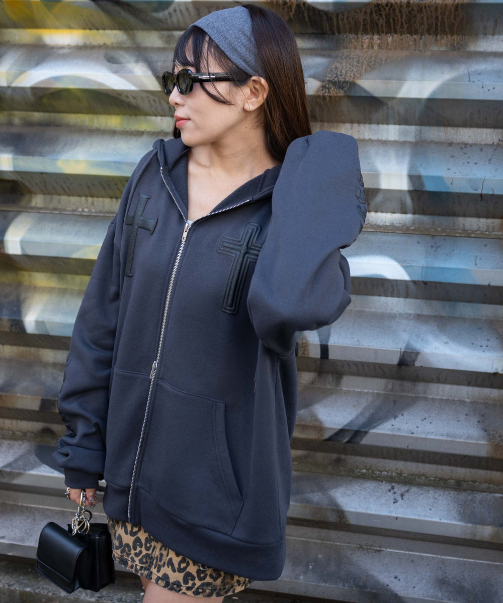 グレー モデル：155cm F着用